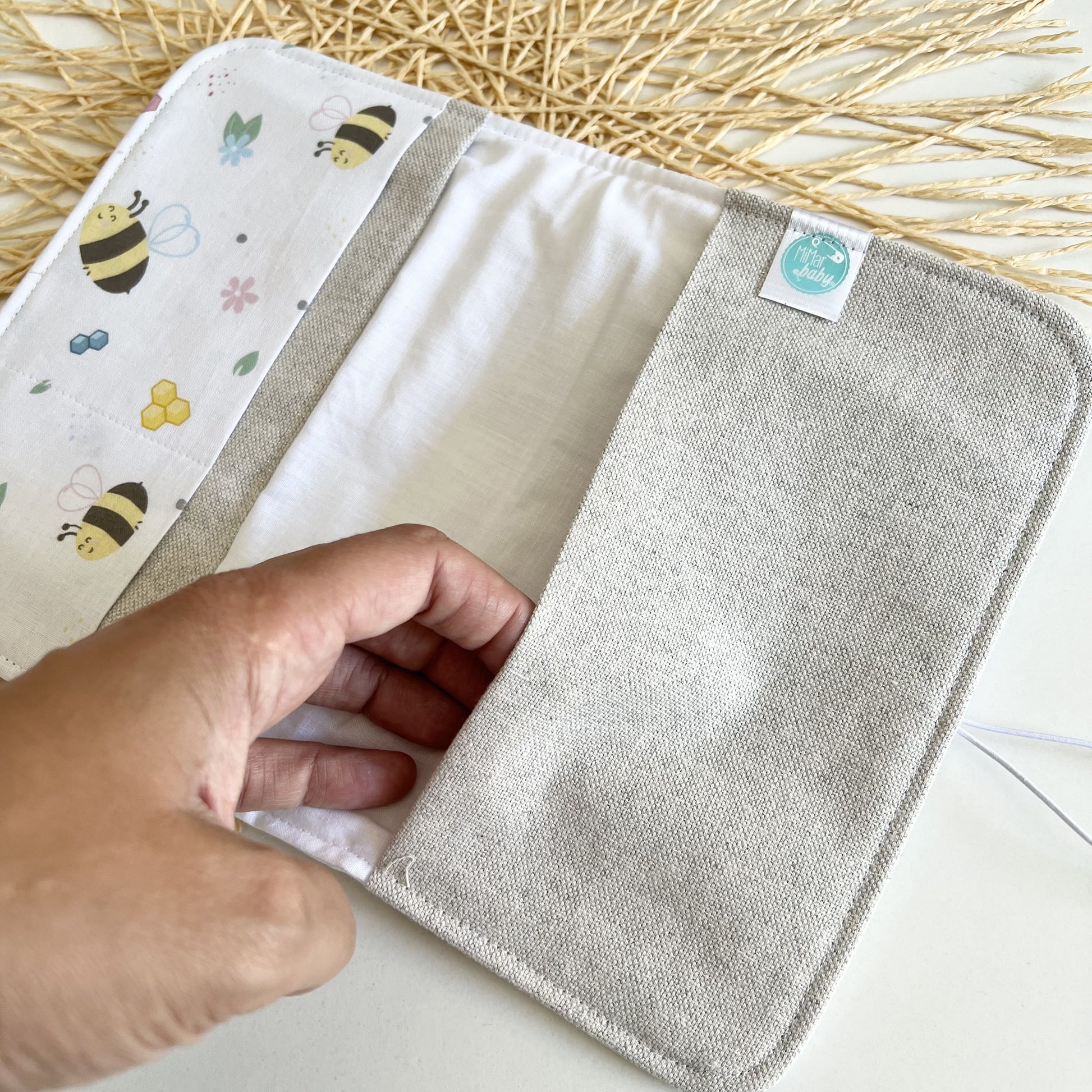 Porta documentos de bebé