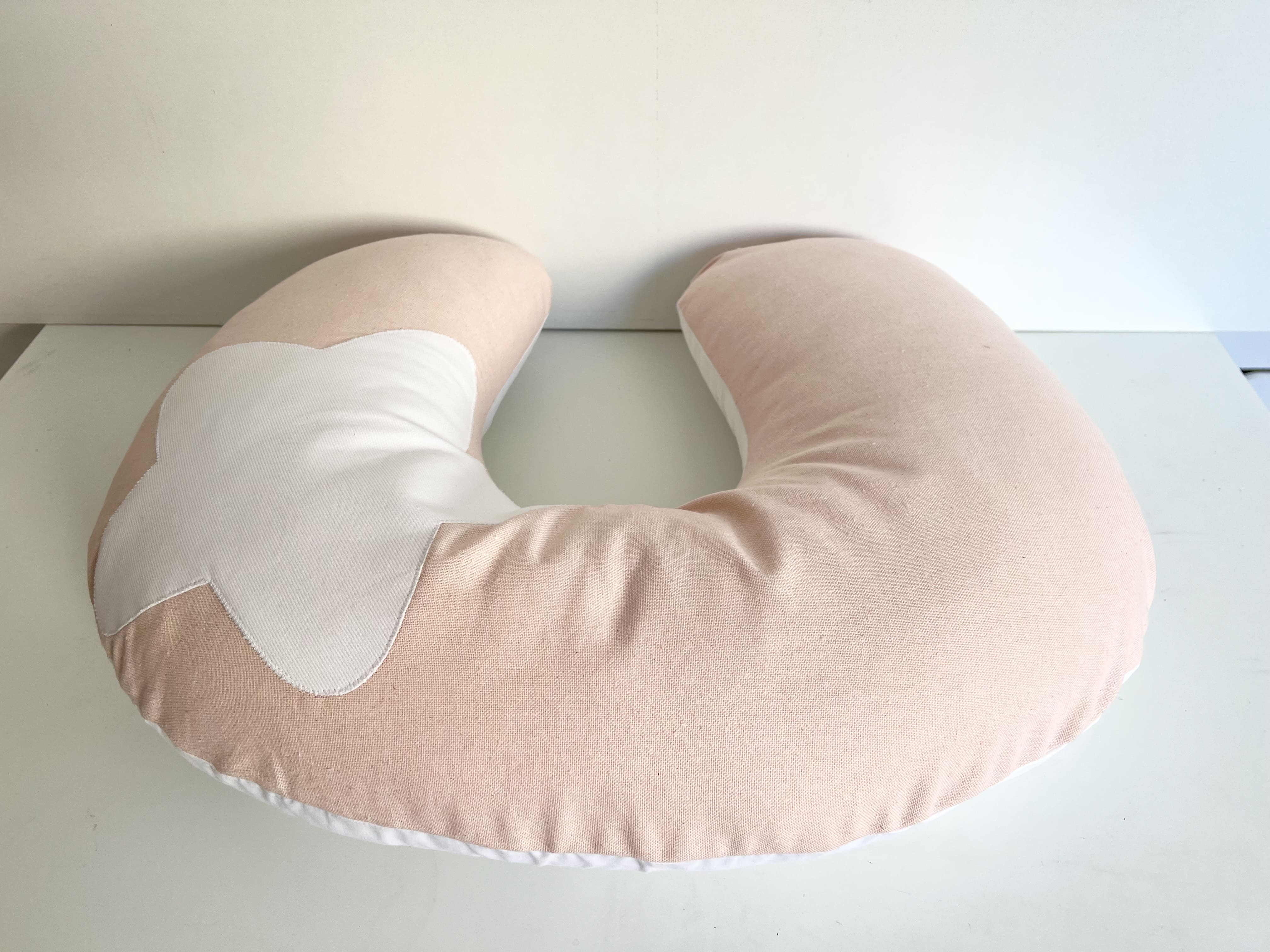 Breast-feeding pillow